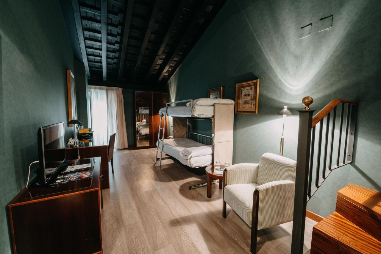 Hotel Soho Boutique Jerez เฮเรซ เด ลาฟรอนเตรา ภายนอก รูปภาพ