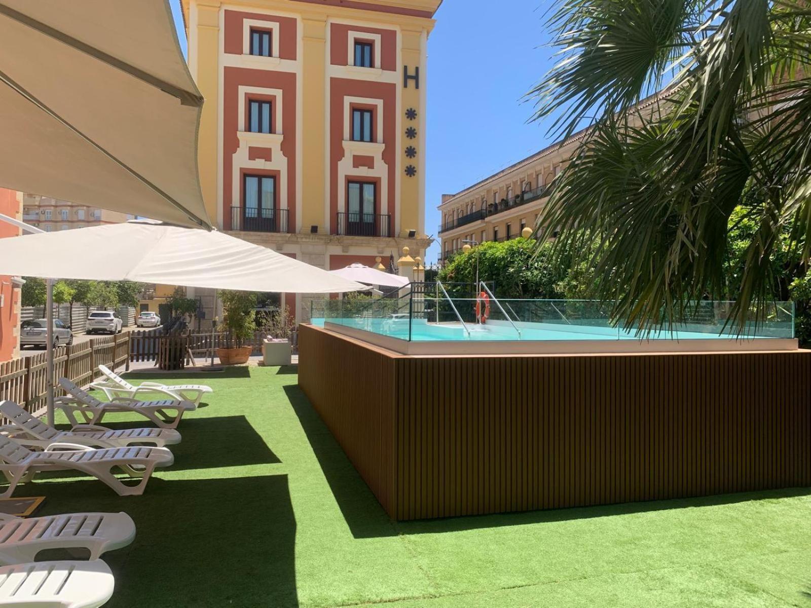 Hotel Soho Boutique Jerez เฮเรซ เด ลาฟรอนเตรา ภายนอก รูปภาพ