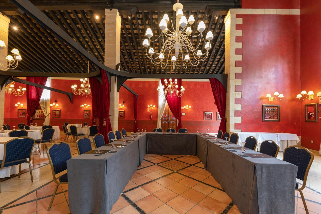 Hotel Soho Boutique Jerez เฮเรซ เด ลาฟรอนเตรา ภายนอก รูปภาพ