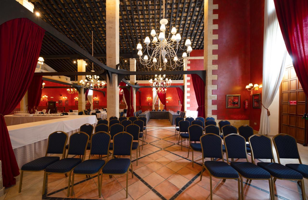 Hotel Soho Boutique Jerez เฮเรซ เด ลาฟรอนเตรา ภายนอก รูปภาพ