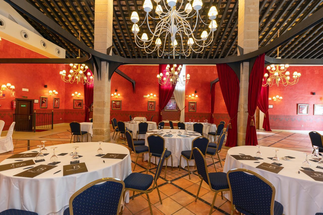 Hotel Soho Boutique Jerez เฮเรซ เด ลาฟรอนเตรา ภายนอก รูปภาพ
