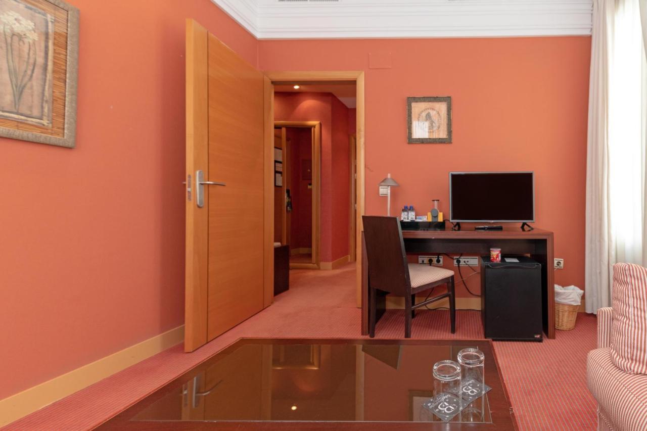Hotel Soho Boutique Jerez เฮเรซ เด ลาฟรอนเตรา ภายนอก รูปภาพ