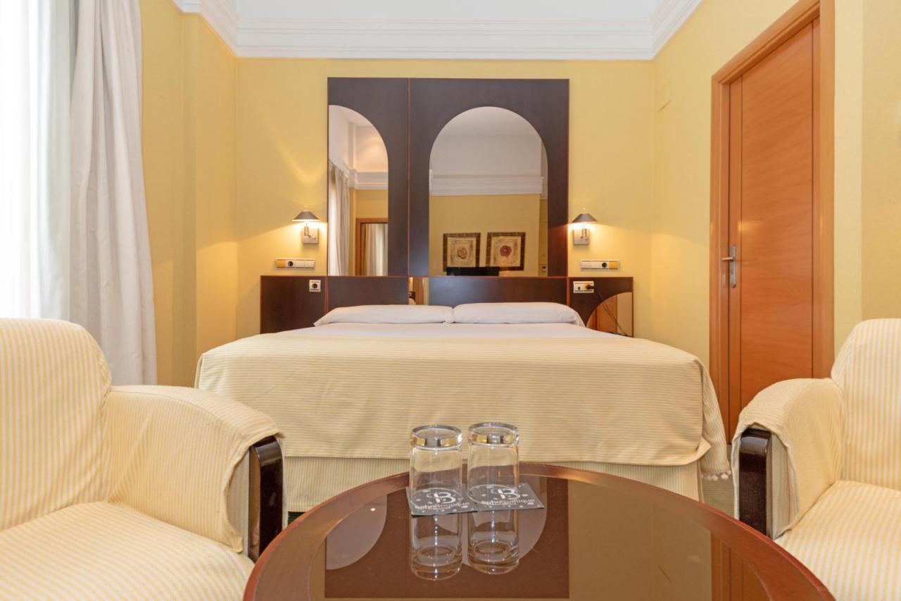 Hotel Soho Boutique Jerez เฮเรซ เด ลาฟรอนเตรา ภายนอก รูปภาพ