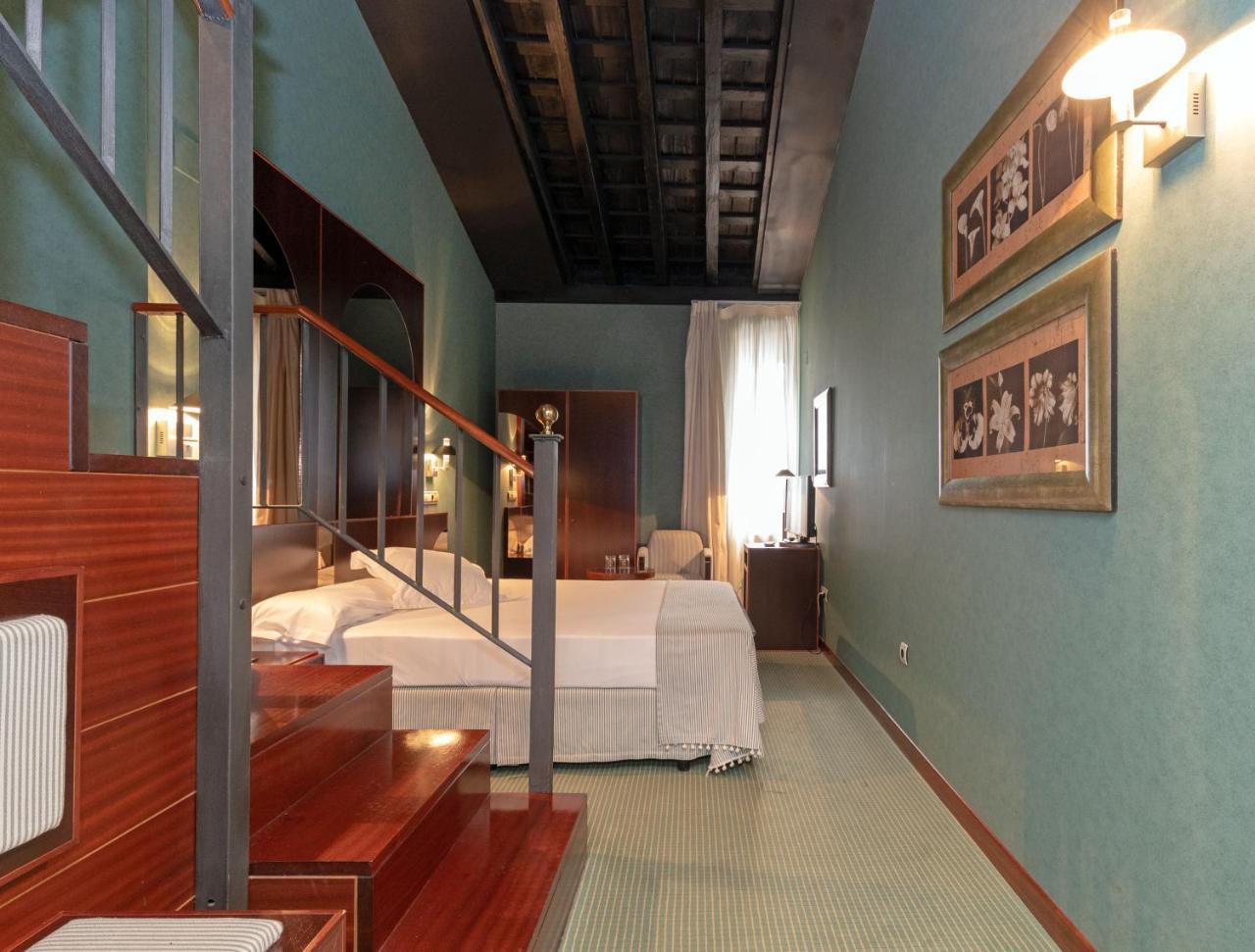 Hotel Soho Boutique Jerez เฮเรซ เด ลาฟรอนเตรา ภายนอก รูปภาพ